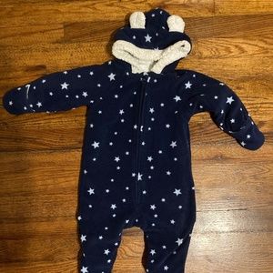 Snuggly starred winter suit with ears